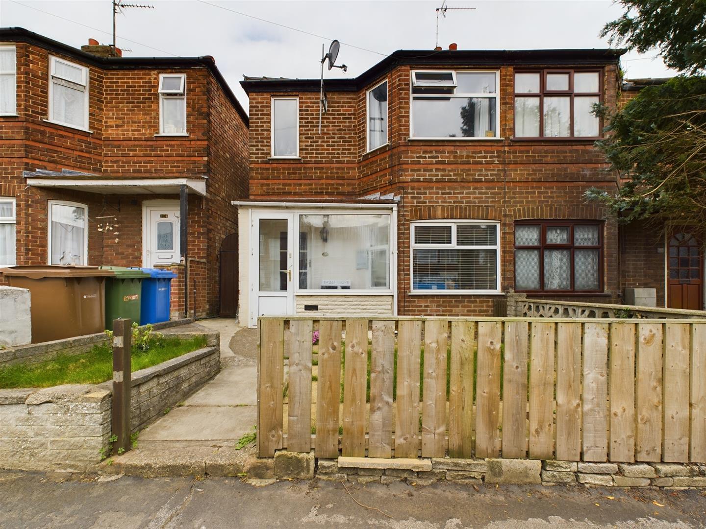 Marton Avenue, Bridlington Belts Estate Agents